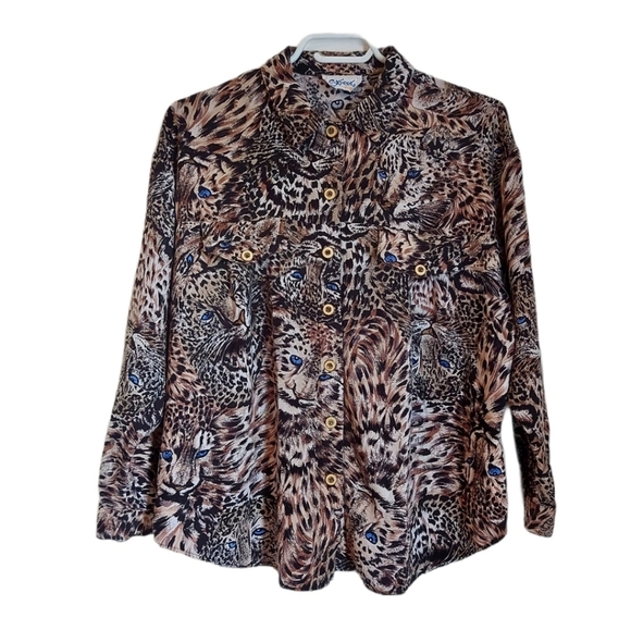 Leopard Button Up Top - Picture 4 of 11